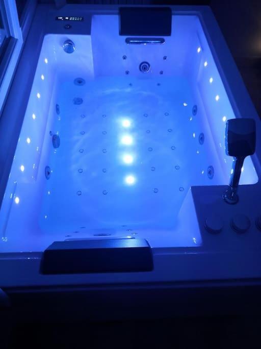 Spa Privatif Face Mer Riva Romantic & Spa Ouistreham Buitenkant foto